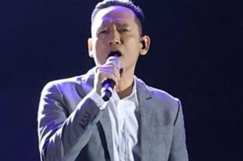 Duy Mạnh kể yêu cô gái hơn 5 tuổi ở show Anh em kết đoàn