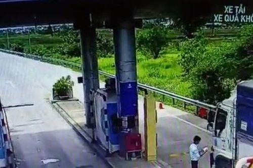 Xe cứu trợ bị thu phí ở cao tốc Đà Nẵng – Quảng Ngãi, VEC nói gì?