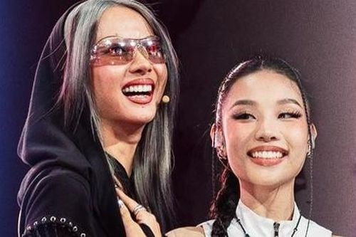 HLV Rap Việt chơi tất tay