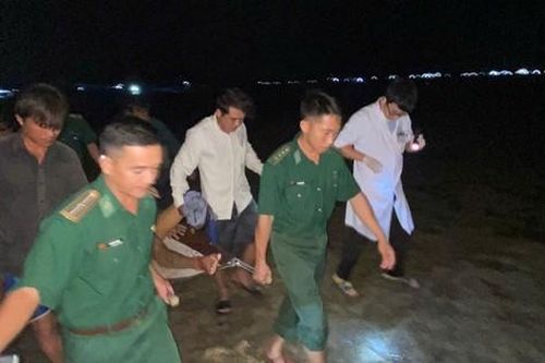 Bình Thuận, Bà Rịa-Vũng Tàu tổ chức tìm kiếm 3 ngư dân bị rơi xuống biển
