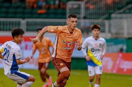 GĐKT Vũ Tiến Thành tuyên bố HAGL 'sẽ chơi hay hơn cả thời còn Tuấn Anh, Công Phượng'