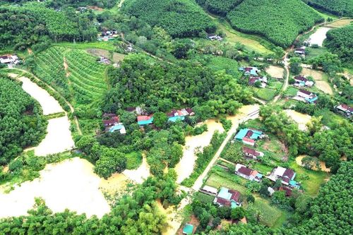 Nước lũ dần rút tại các huyện Anh Sơn và Con Cuông