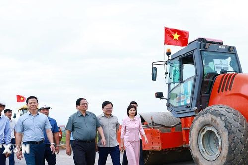 Thủ tướng kiểm tra một số dự án trọng điểm tại tỉnh Bắc Ninh