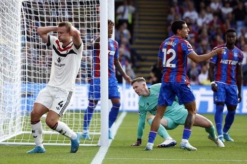 Hòa thất vọng trước Crystal Palace, Man Utd rơi xuống vị trí thứ 11
