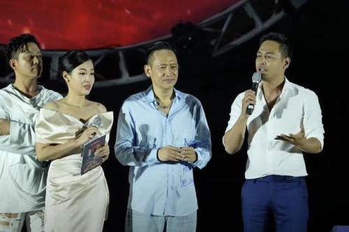Nữ MC dẫn liveshow Tuấn Hưng - Duy Mạnh bị chỉ trích