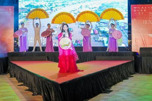 Giọng ca 11 tuổi 'nuốt mic' Một Vòng Việt Nam, được khen hay ngang ngửa bản gốc