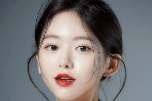 Cô gái sở hữu tên độc nhất vô nhị, chỉ cần xướng lên ai cũng cười