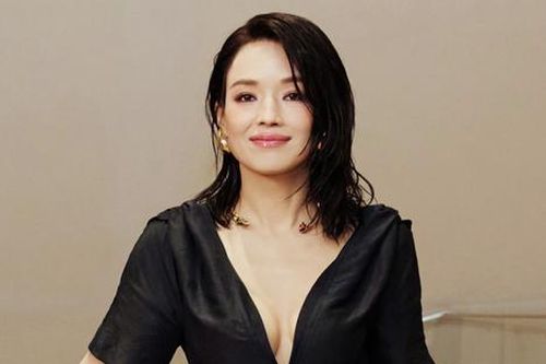 Thư Kỳ gây sốc với diện mạo trẻ trung ở tuổi 48, bí quyết để giữ gìn sắc vóc là gì?