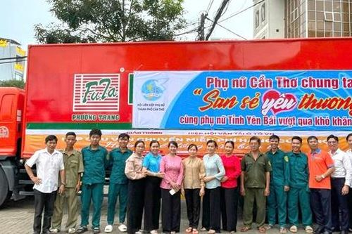 Nghĩa tình Phụ nữ Cần Thơ san sẻ yêu thương với đồng bào miền Bắc