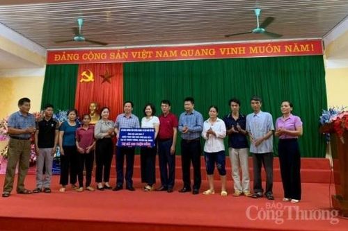Ngành Công Thương Tuyên Quang phối hợp hỗ trợ đồng bào vùng lũ tại huyện Na Hang