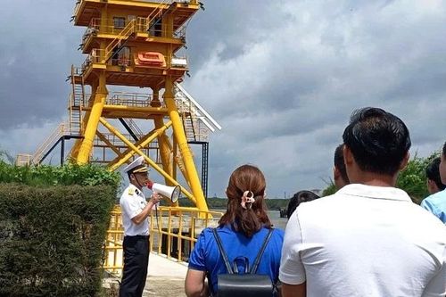 Lữ đoàn 167, Vùng 2 Hải quân thực hiện 'Hành trình hướng về biển, đảo quê hương năm 2024'