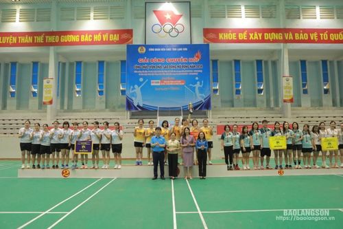Bế mạc Giải Bóng chuyền hơi công chức, viên chức, lao động mở rộng