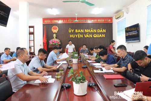 Đoàn công tác của tỉnh kiểm tra công tác khắc phục hậu quả cơn bão số 3 tại huyện Văn Quan