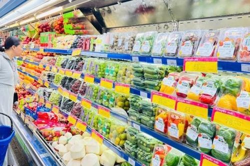 Siêu thị bán hàng không lợi nhuận nhằm chia sẻ khó khăn với người dân bị ảnh hưởng bởi bão số 3
