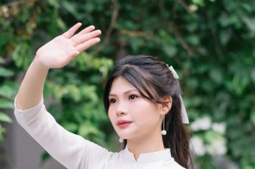 Thủ khoa toàn quốc khối D02 đặt nhiều kỳ vọng sau khi trở thành tân sinh viên Đại học Ngoại thương