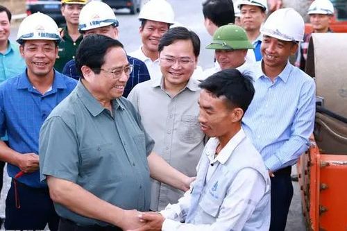 Thủ tướng thăm, kiểm tra các dự án hạ tầng tại Bắc Ninh