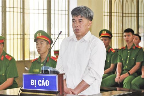 Lái cano làm 17 người chết ở Cửa Đại, thuyền trưởng hầu tòa