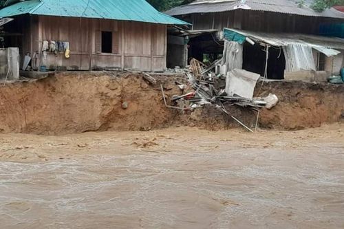 Thanh Hóa: Di dời hàng trăm hộ dân khỏi vùng nguy hiểm