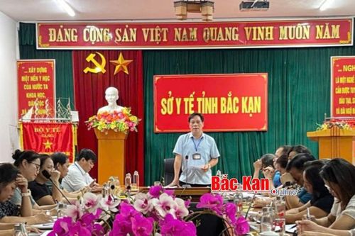 Bắc Kạn: Xác định nguyên nhân ban đầu vụ hơn 80 người cùng một xã nhập viện
