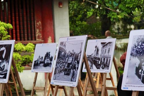 Triển lãm ảnh 'Hà Nội trong tôi' 2024: Hà Nội vươn mình bứt phá