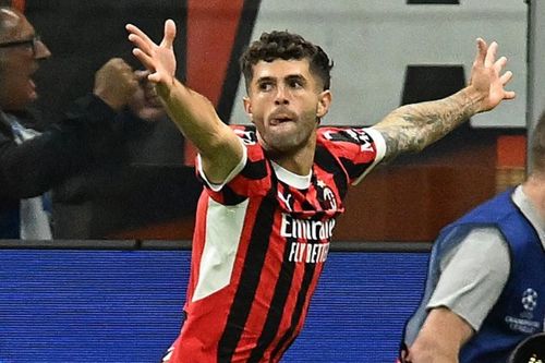 Pulisic làm lu mờ Leao