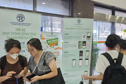 47% vé tháng xe buýt tại Hà Nội đã chuyển sang thẻ vé ảo