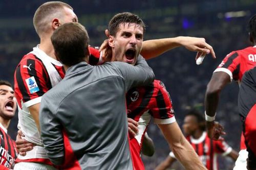 Ngôi sao đánh mất mình ở Chelsea bắn hạ Inter, giúp Milan 'gầm vang' trong trận derby rực lửa