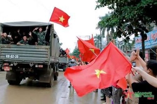 Bộ đội về, nghĩa tình ở lại
