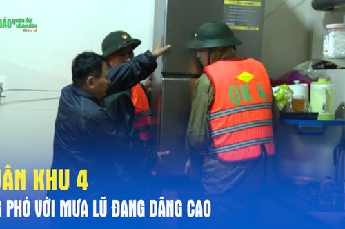 Quân khu 4 ứng phó với mưa lũ đang dâng cao
