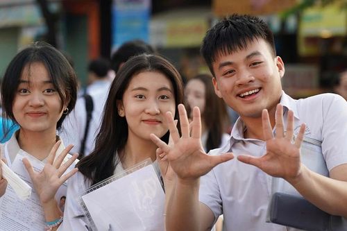 Phát động cuộc thi viết 'Những kỷ niệm sâu sắc về thầy cô và mái trường'