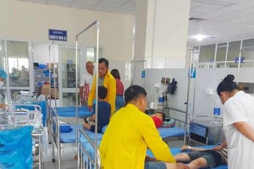 Bắc Kạn: Hàng loạt học sinh nhập viện do vi khuẩn tụ cầu vàng