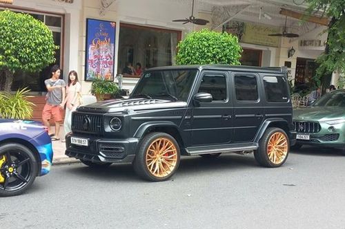 'Tóm gọn' Mercedes-AMG G63 độ bodykit TopCar hàng hiếm ở Sài Gòn