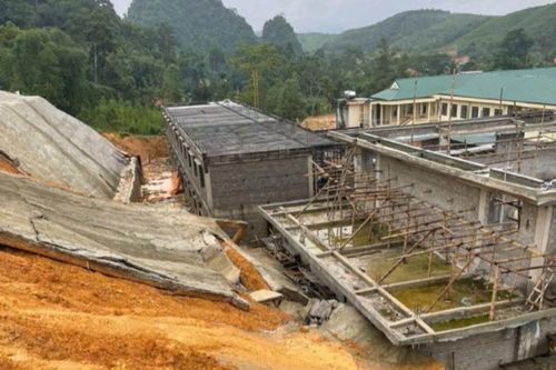 Trường học tại Thanh Hóa bị 'đe dọa' do sạt lở