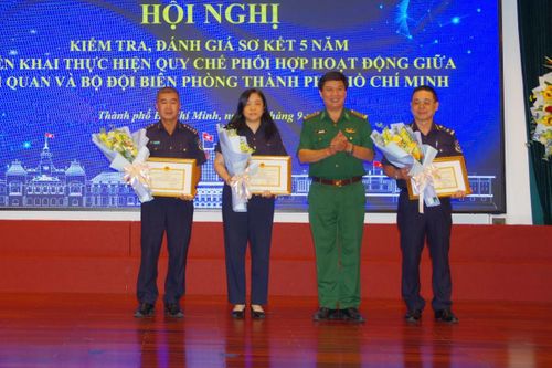 Phối hợp chặt chẽ, đẩy mạnh cải cách thủ tục hành chính và chuyển đổi số tại cửa khẩu cảng biển thành phố Hồ Chí Minh