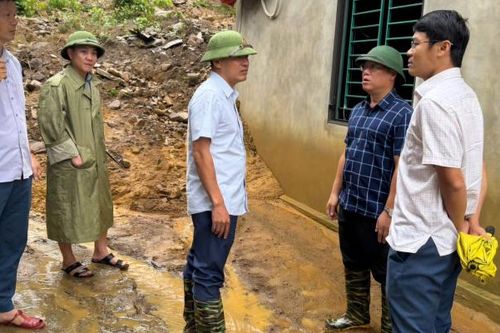 Bá Thước (Thanh Hóa): 5 thôn bị chia cắt do ngập lụt