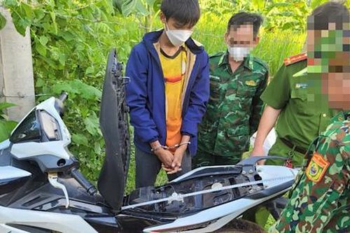 Liên tiếp bắt giữ 2 vụ mua bán, tàng trữ trái phép chất ma túy
