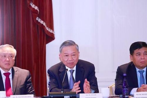 Hoan nghênh các doanh nghiệp bán dẫn và AI Mỹ đến Việt Nam