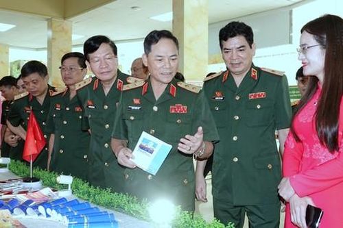 Học viện Quân y biểu thị quyết tâm trước Quân ủy Trung ương và Bộ Quốc phòng