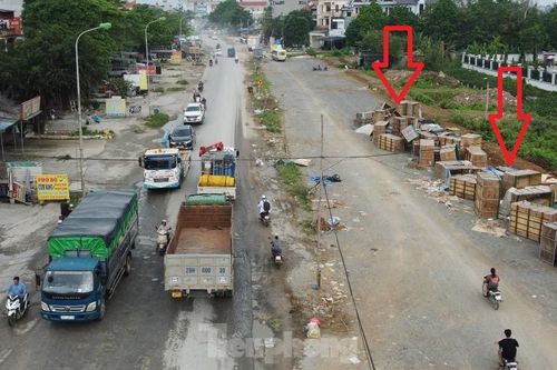 Dự án mở rộng Quốc lộ 6: Sau gần 2 năm khởi công hiện trường vẫn 'nguội lạnh'