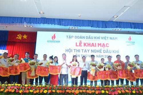 Khơi dậy niềm đam mê, lòng tự hào nghề nghiệp trong mỗi NLĐ Dầu khí