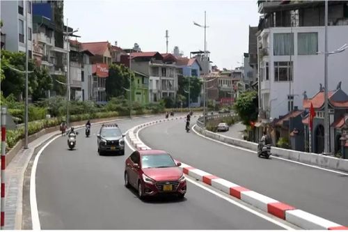 Hà Nội: Phân luồng giao thông trên tuyến đường Âu Cơ