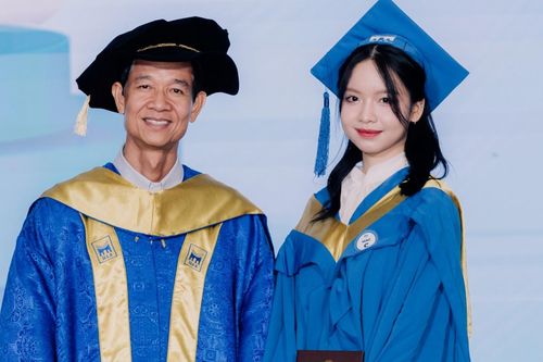 Cả trường chỉ 1 sinh viên tốt nghiệp xuất sắc, hiệu trưởng lý giải nguyên nhân