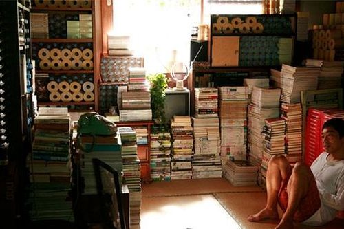 Nhật Bản 'đau đầu' xử lý việc người trẻ nằm lì trong nhà hàng năm trời