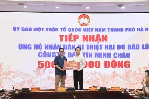 Bảo tín Minh Châu ủng hộ 760 triệu đồng hỗ trợ đồng bào lũ lụt