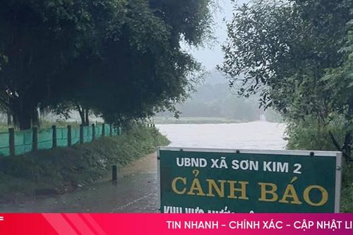 Gần 11.000 học sinh Hà Tĩnh nghỉ học do mưa lũ