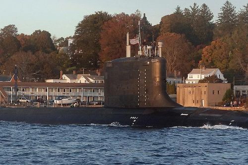 Tàu ngầm năng lượng hạt nhân USS Vermont đến Hàn Quốc lần đầu tiên