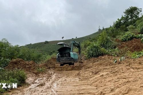 Kon Tum: Sạt lở tại nhiều điểm trên địa bàn do mưa lớn kéo dài