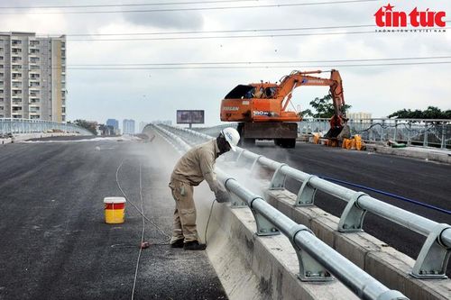 TP Hồ Chí Minh: Cận cảnh cầu Nam Lý chuẩn bị thông xe vào cuối tháng 9