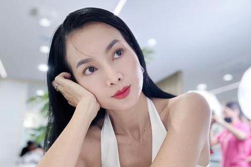 Anh Thư khoe ảnh tình tứ bên người đàn ông bí ẩn sau 8 năm làm mẹ đơn thân