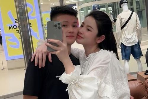 Phản ứng của Quang Hải trước khoảnh khắc 'mẹ chồng nàng dâu'